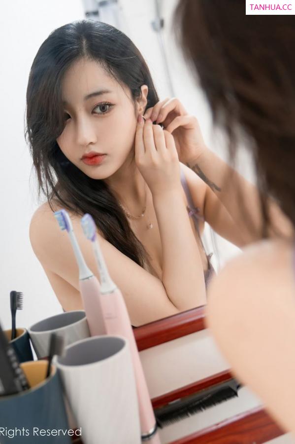 林子欣  [XiuRen]高清写真图 2020.08.07 No.2419 林子欣Freya第35张图片